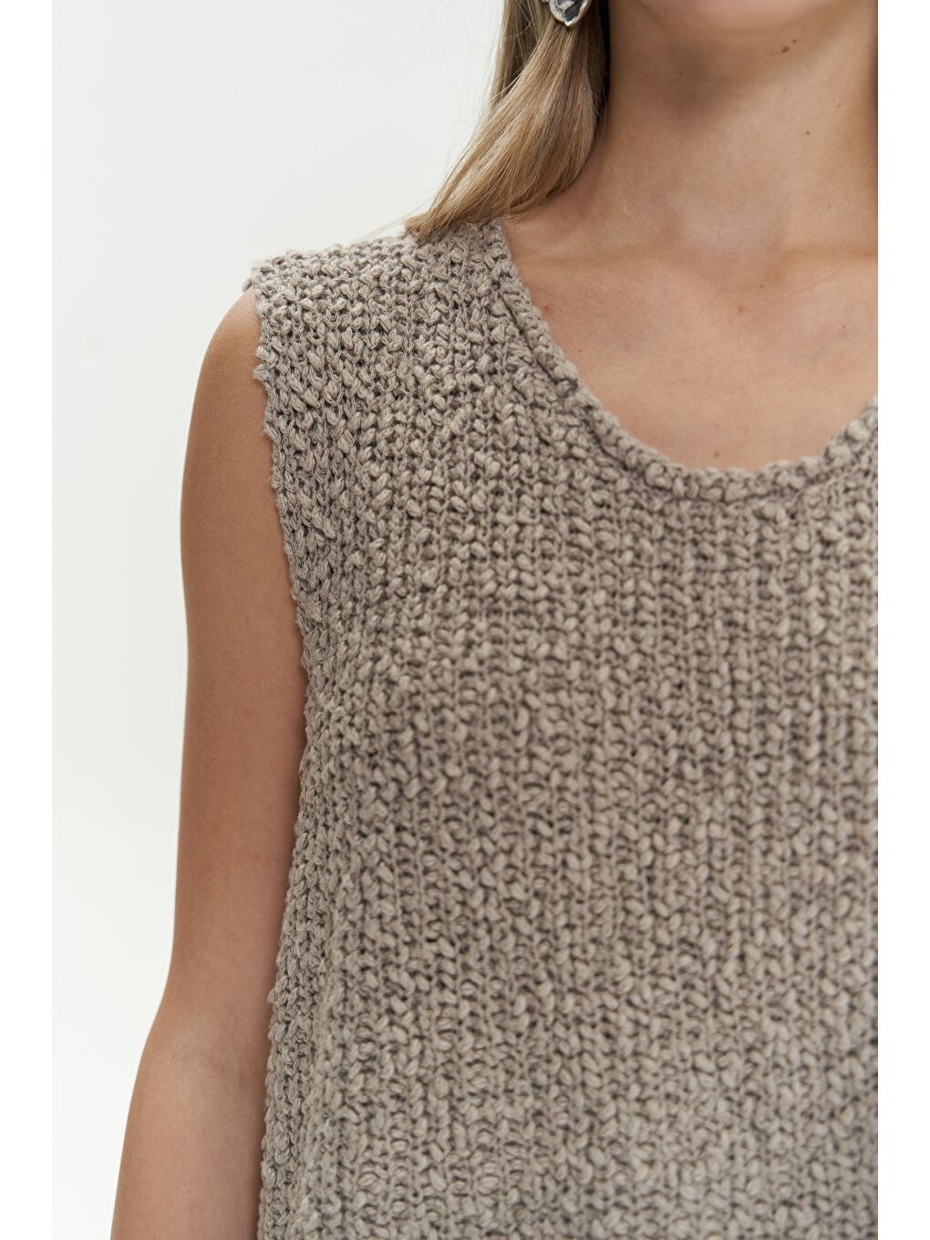 Bej Knitle Rahat Kalıp Triko Vizon Crop-6