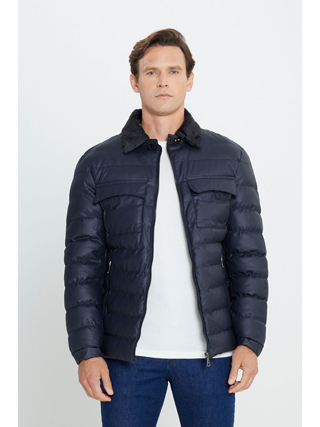 Erkek Lacivert Standart Fit Normal Kesim Dik Yaka Kürk Detaylı Mont