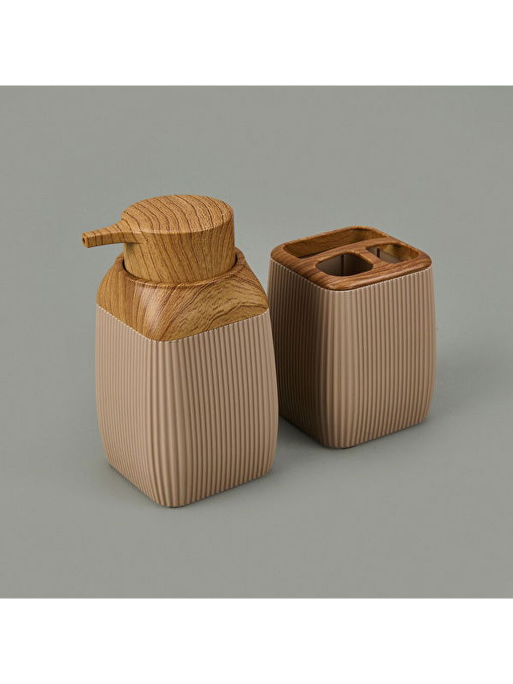 Bath Diva 2'li Sıvı Sabunluk ve Diş Fırçalık Seti - Kahverengi