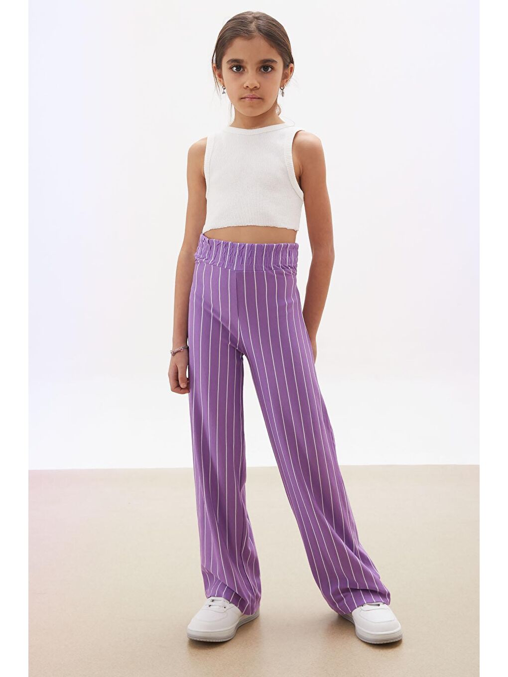 Lila Çizgi Desenli Kuşaklı Geniş Paça Kız Çocuk Pantolon 18244