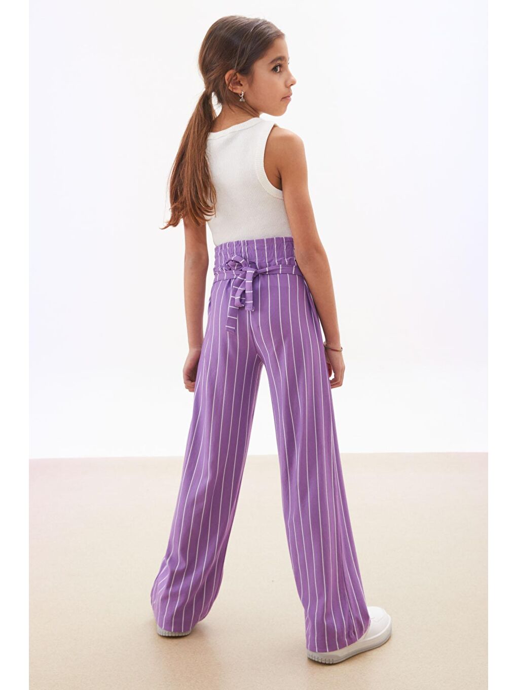 Lila Çizgi Desenli Kuşaklı Geniş Paça Kız Çocuk Pantolon 18244-2