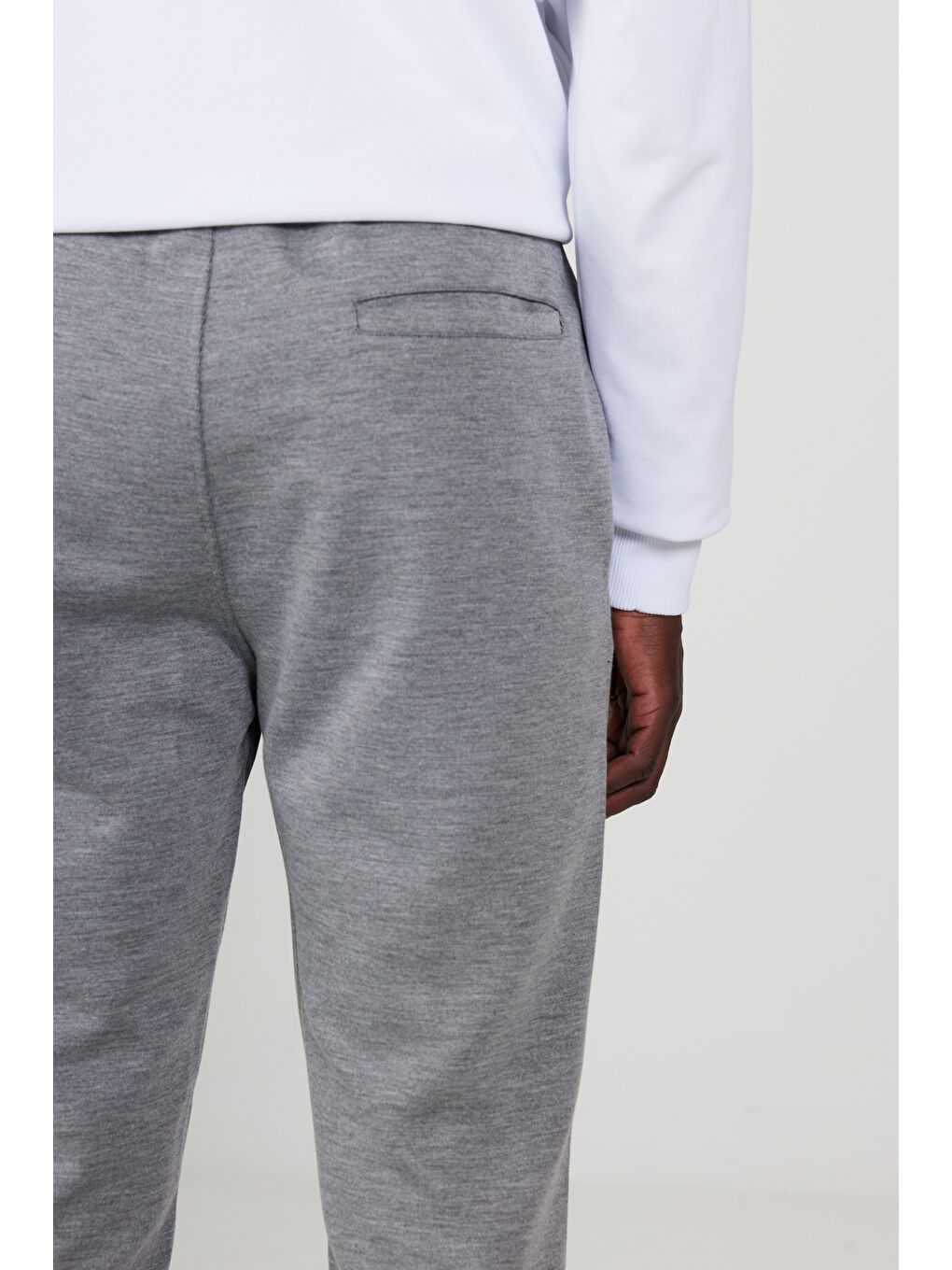Erkek Gri Melanj Standart Fit Beli ve Paçası Lastikli Rahat Spor Jogger Eşofman Altı-4