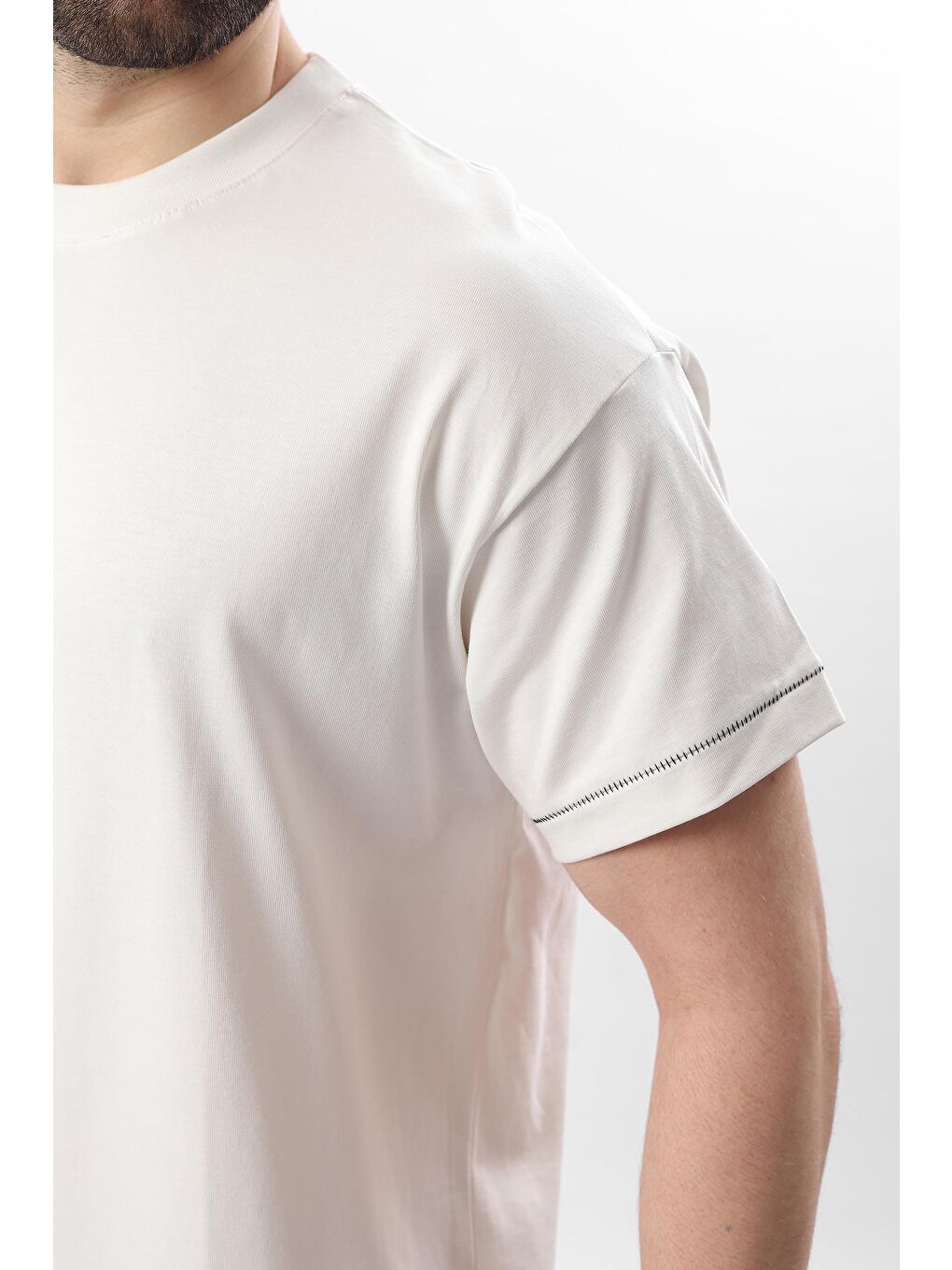 Ekru Bisiklet Yaka Çoban Dikişli Overfit Erkek %100 Pamuk Tişört E7103-3