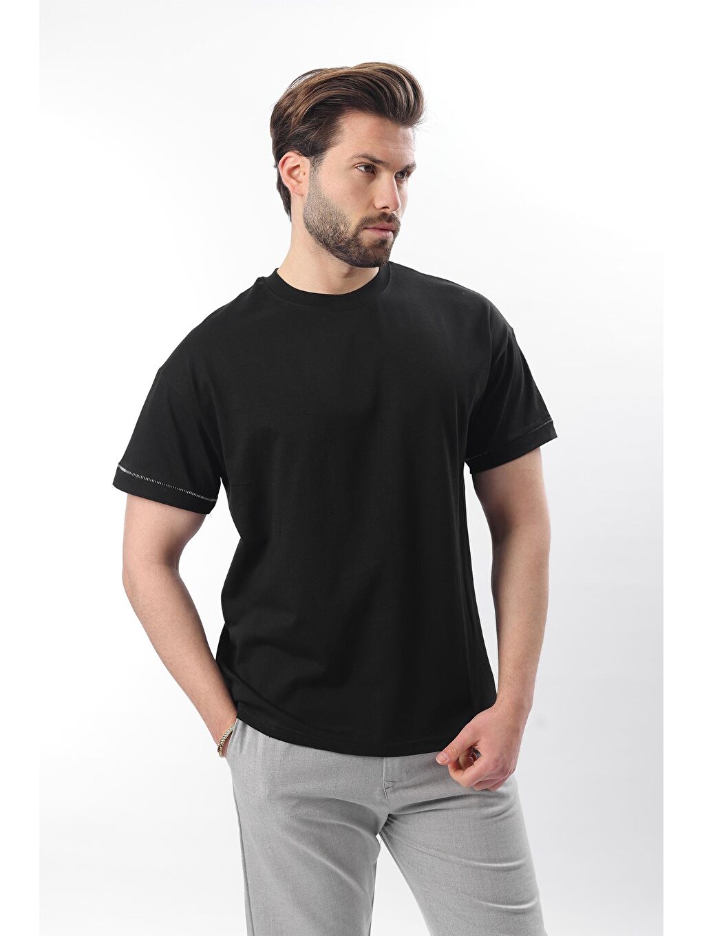Siyah Bisiklet Yaka Çoban Dikişli Overfit Erkek %100 Pamuk Tişört E7103-1