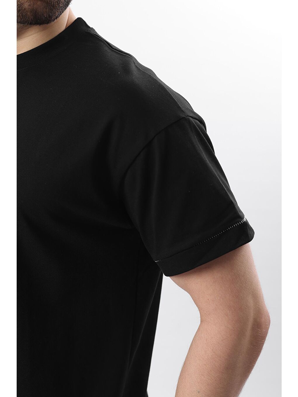 Siyah Bisiklet Yaka Çoban Dikişli Overfit Erkek %100 Pamuk Tişört E7103-3