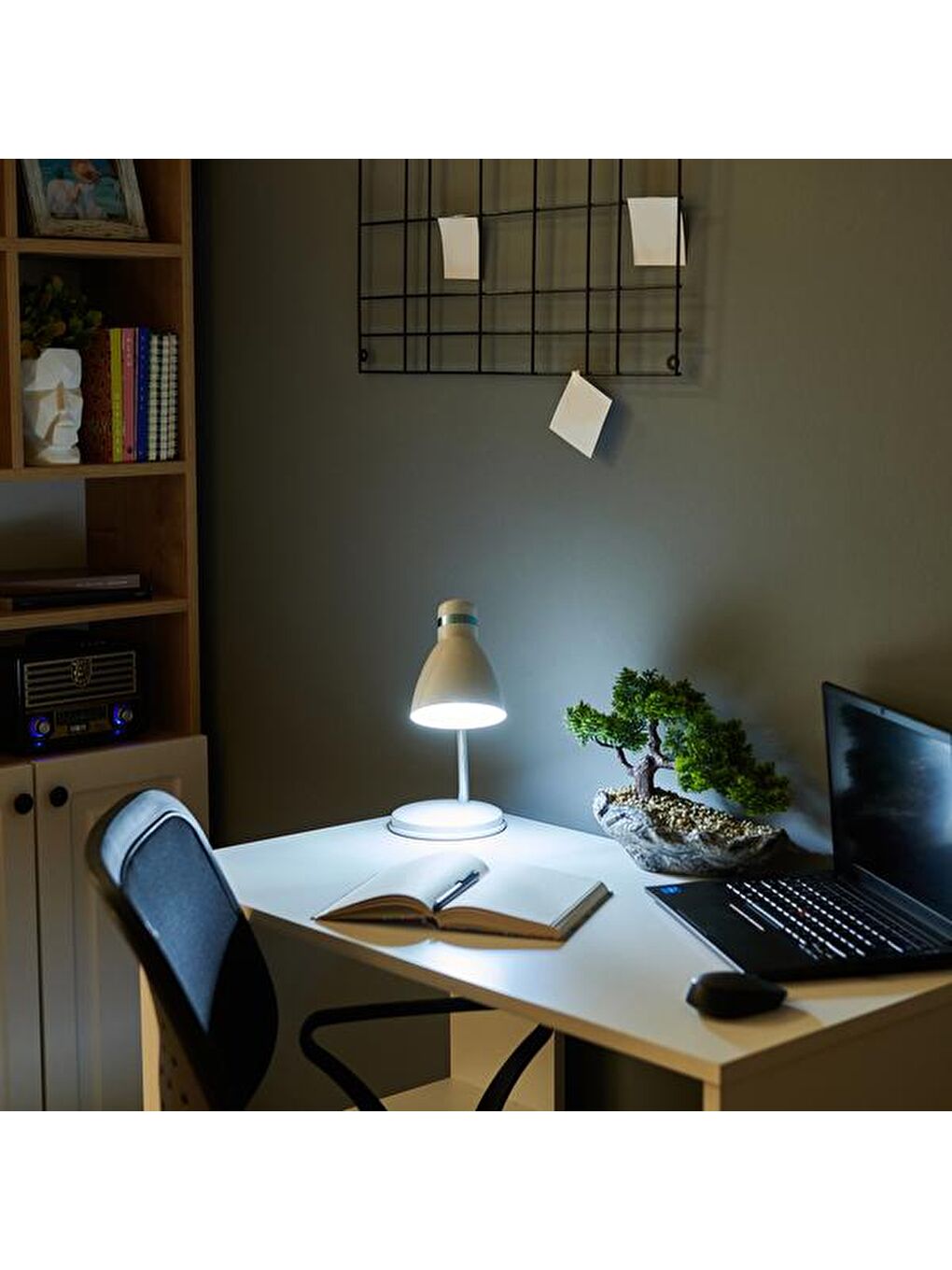 Modern Krom Spiralli Masa Lambası - Beyaz-7