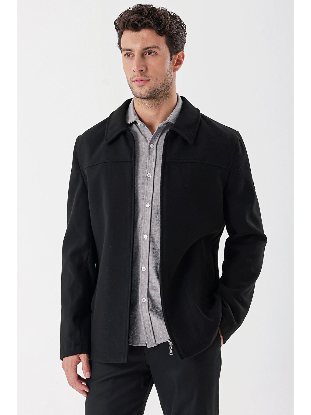 Siyah Kaşe Bebe Yaka Astarlı Slim Fit Dar Kesim Casual Mont 1007235155-2