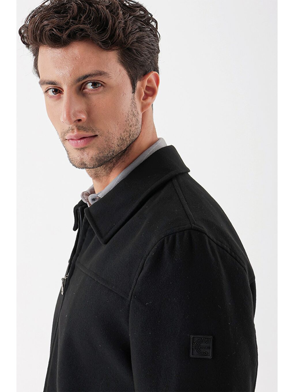 Siyah Kaşe Bebe Yaka Astarlı Slim Fit Dar Kesim Casual Mont 1007235155-4