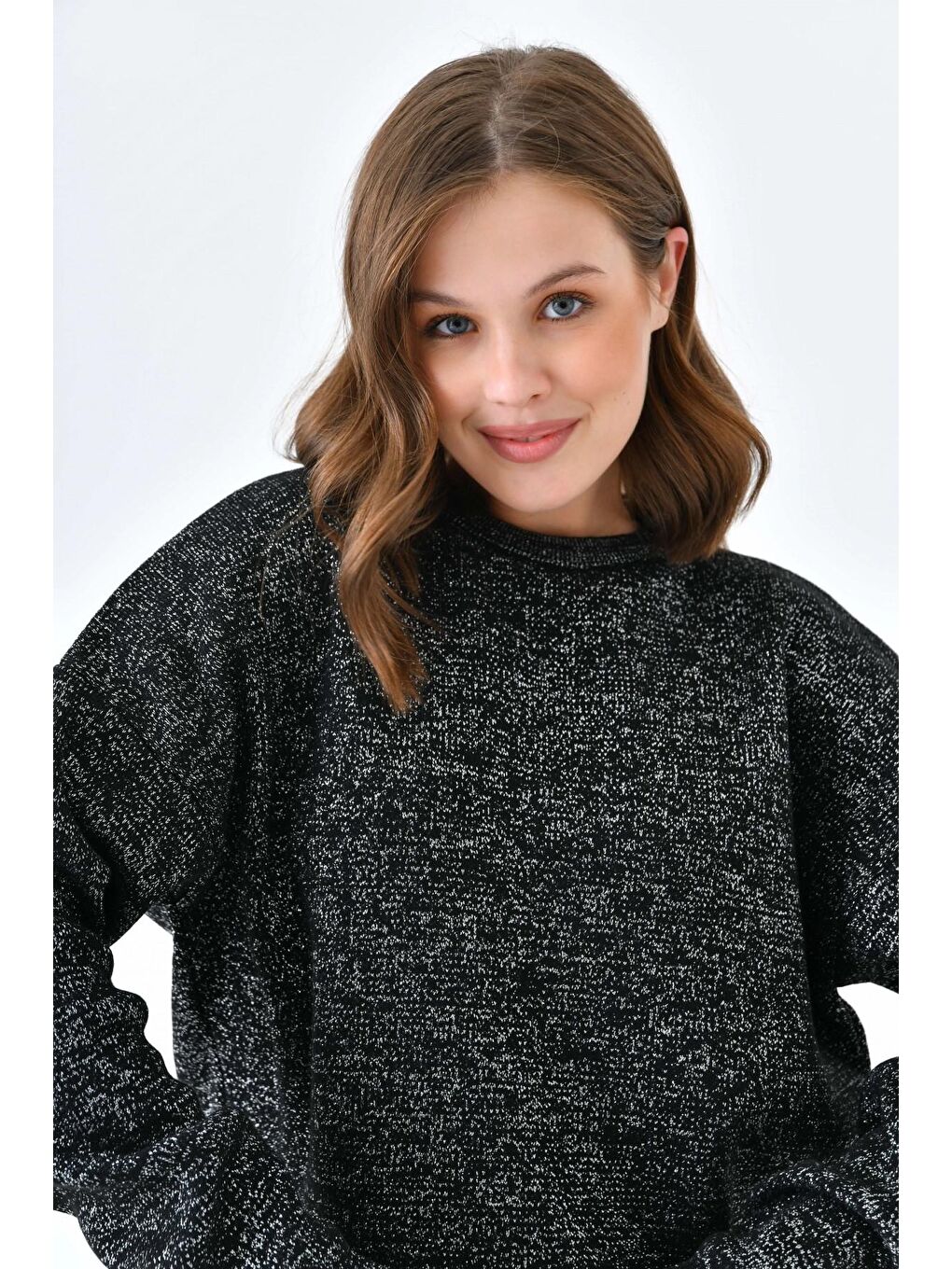 Siyah Bisiklet Yaka Simli Triko Kazak-4