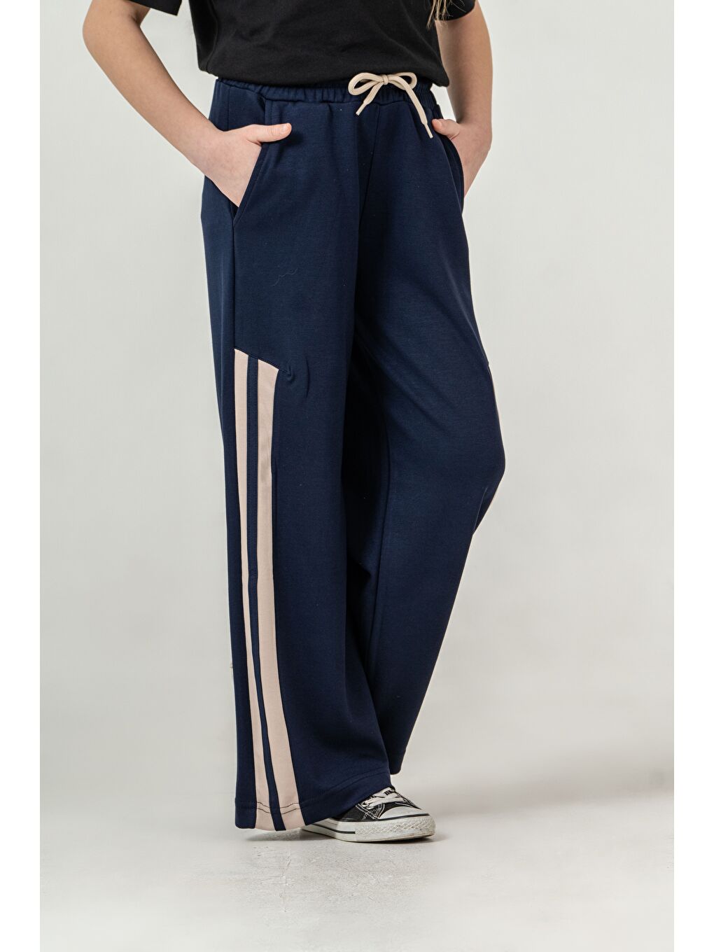 Lacivert Sağ Sol Diz Boyu Garnili Biyeli Kız Çocuk Eşofman Altı-2