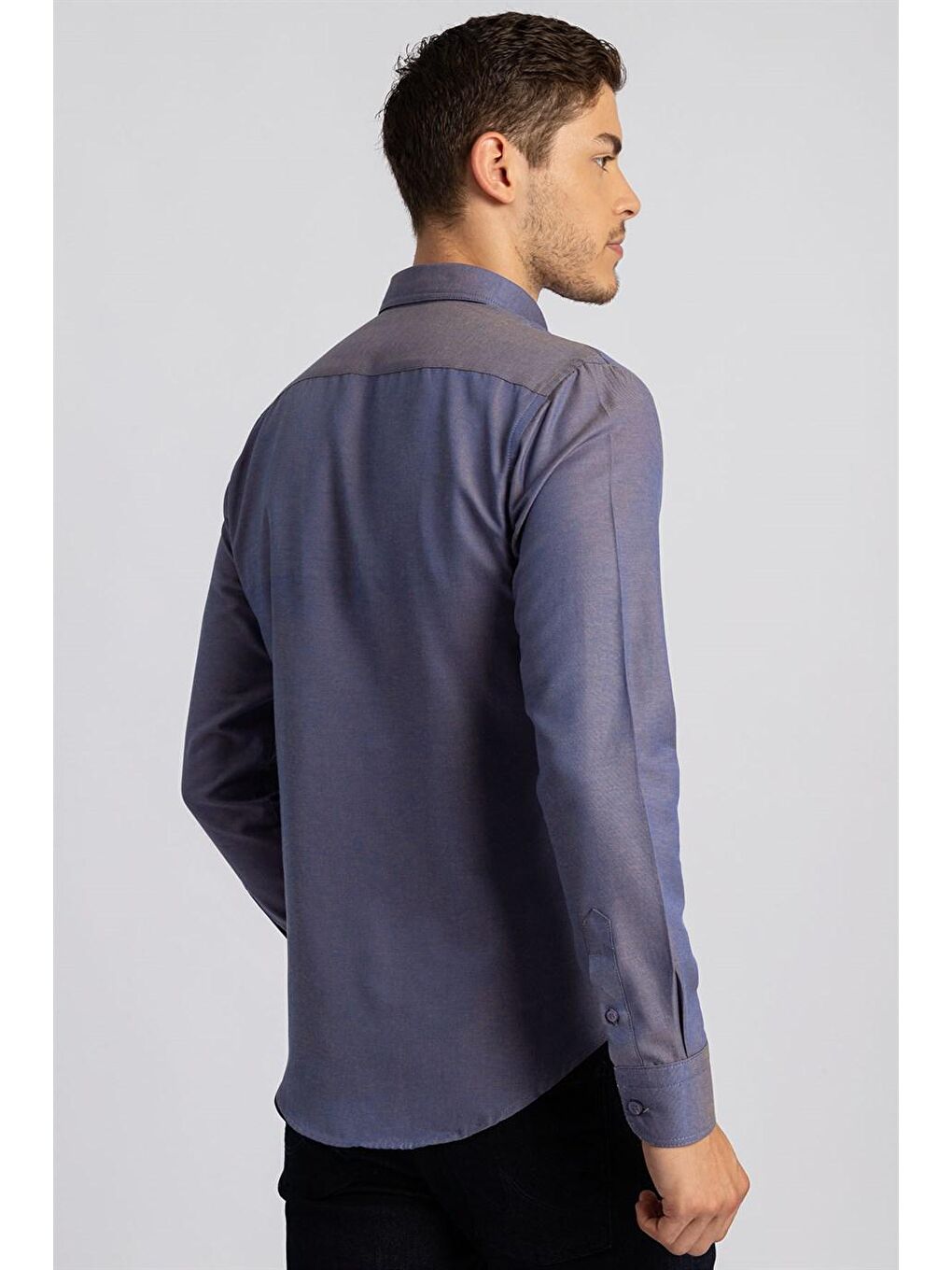 Erkek Slim Fit Dar Kesim Uzun Kollu Pamuklu Oxford Doku Kolay Ütülenebilir Mavi Düğmeli Yaka Gömlek-3