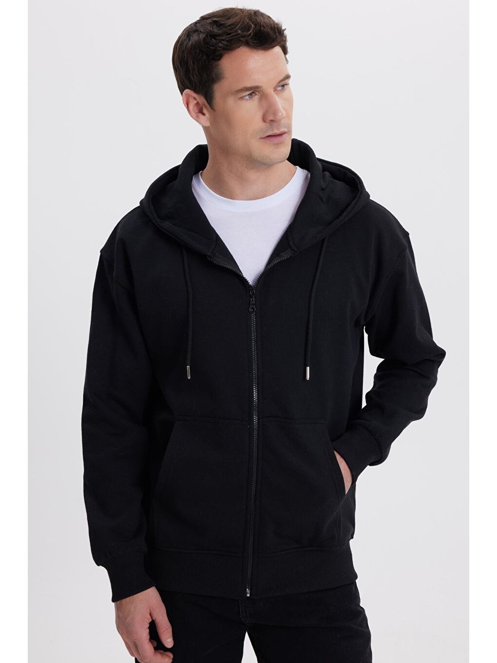 Erkek Relax Fit Rahat Kesim Pamuklu Tam Fermuarlı Kanguru Cepli Sırt Çantalı Siyah Sweatshirt-1