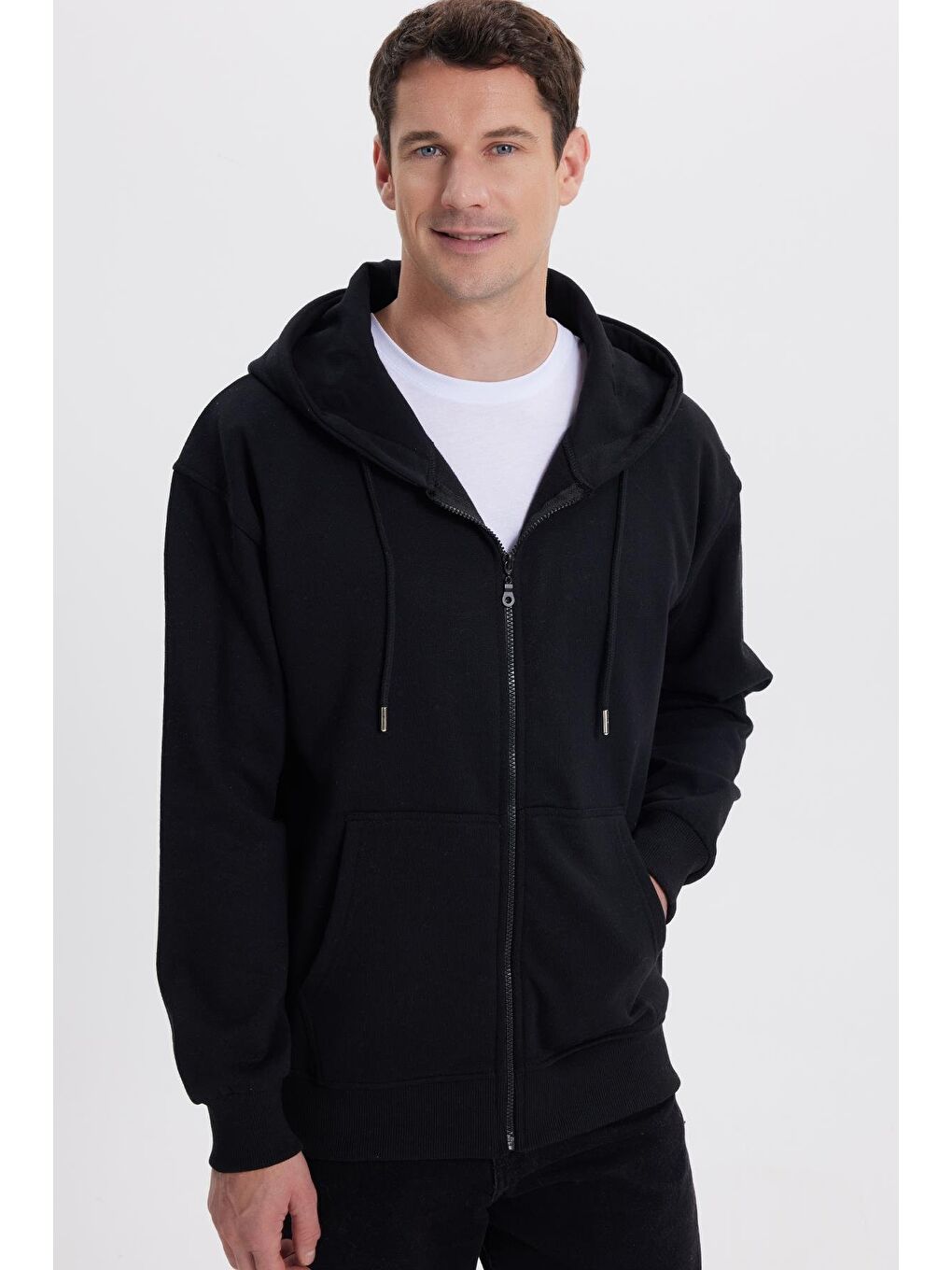 Erkek Relax Fit Rahat Kesim Pamuklu Tam Fermuarlı Kanguru Cepli Sırt Çantalı Siyah Sweatshirt-5