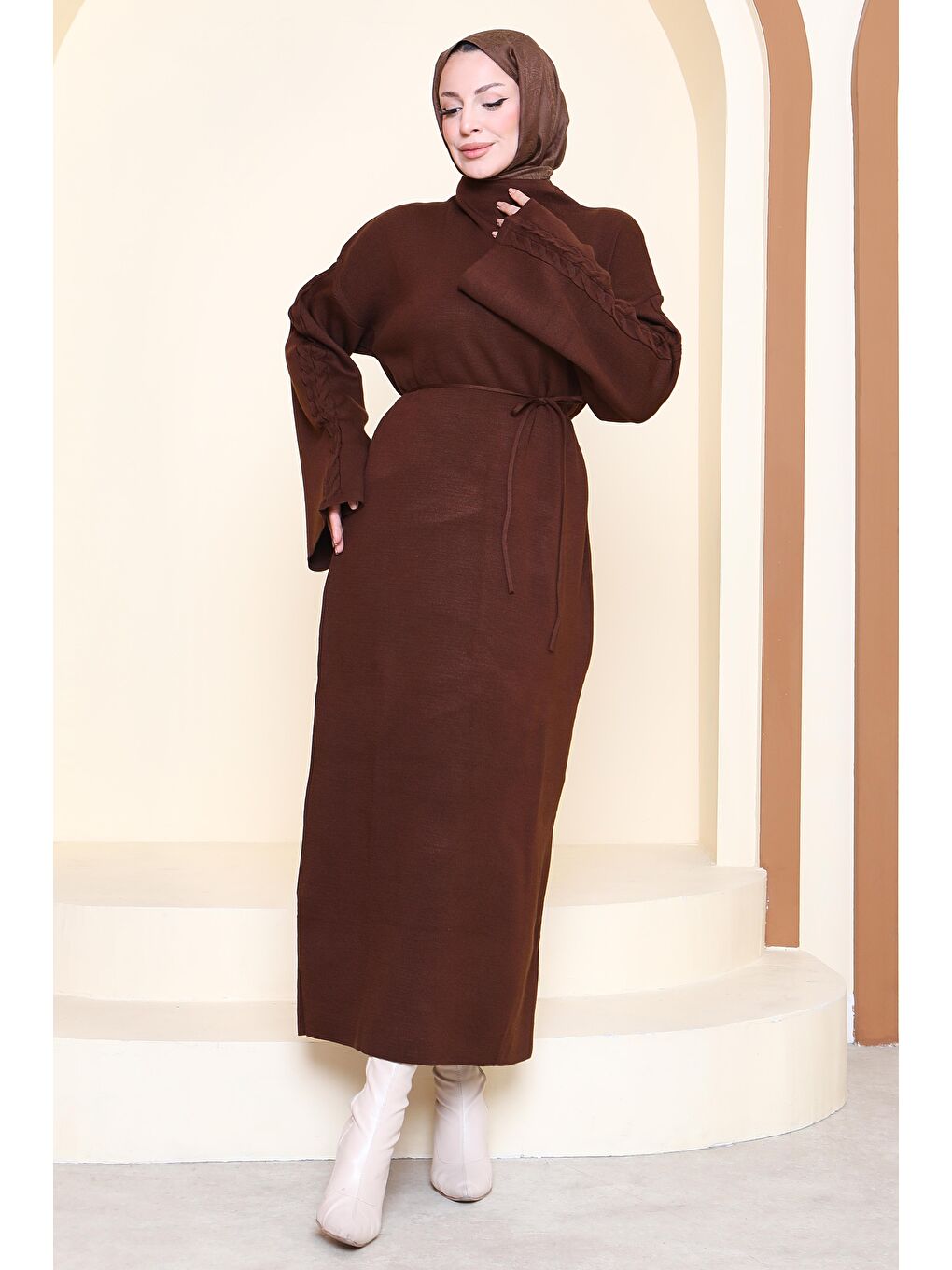 Kahverengi Kolda Örgü Detaylı Triko Elbise Kahve - 27925-KAHVE