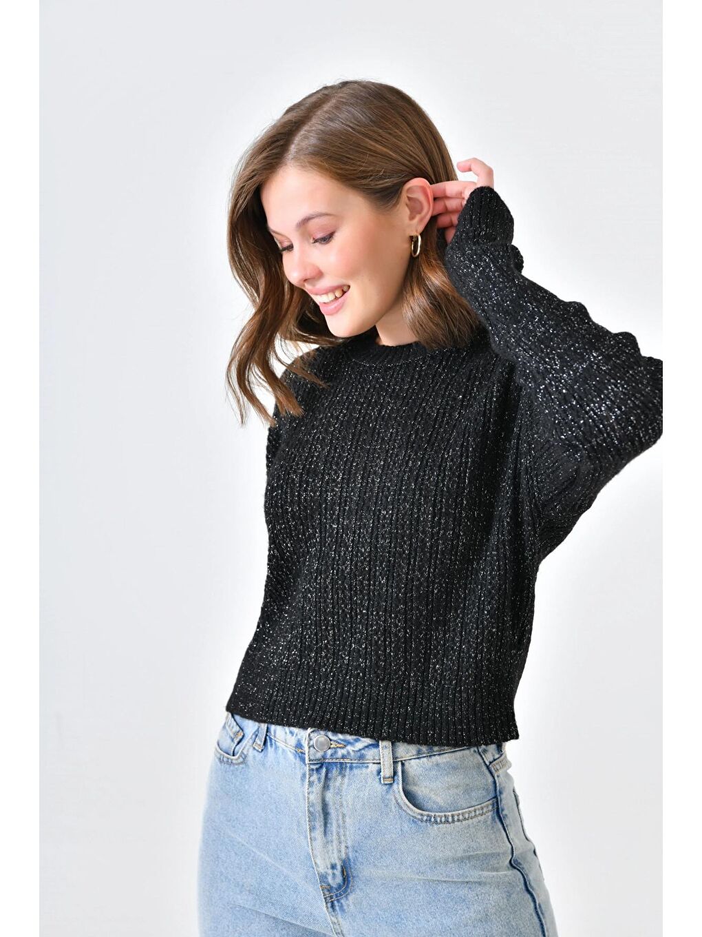 Siyah Bisiklet Yaka Simli Triko Kazak