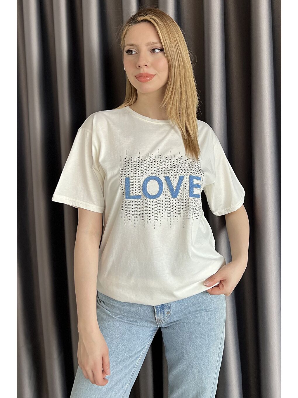 Ekru Love Taşlı Bisiklet Yaka Kadın Tişört