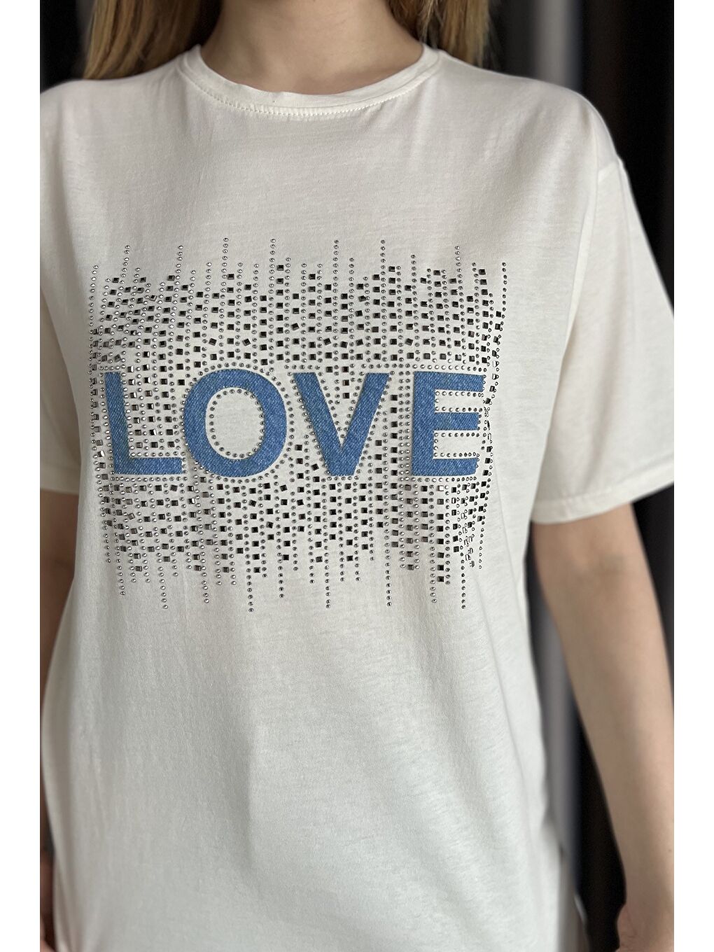 Ekru Love Taşlı Bisiklet Yaka Kadın Tişört-3