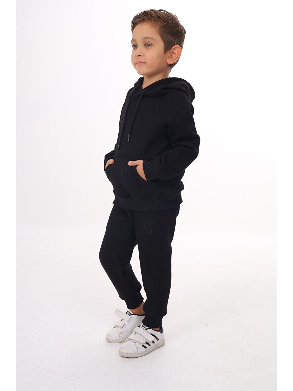 Siyah Erkek Çocuk Nakışlı Eşofman Takım-1