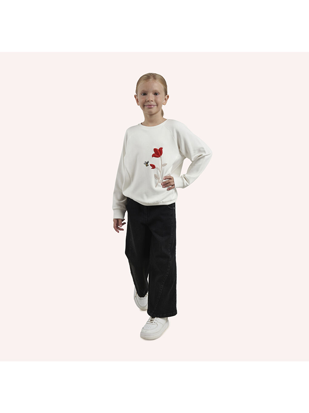 Ekru Kız Çocuk Nakış Detaylı Sweatshirt