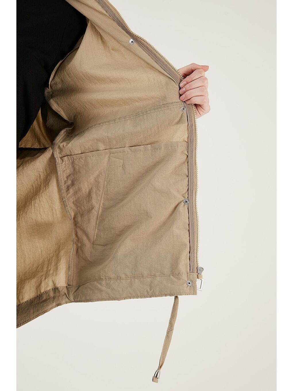 Bej Regular Fit Kapüşonlu İnce Mevsimlik Mont 497GILMORE-4