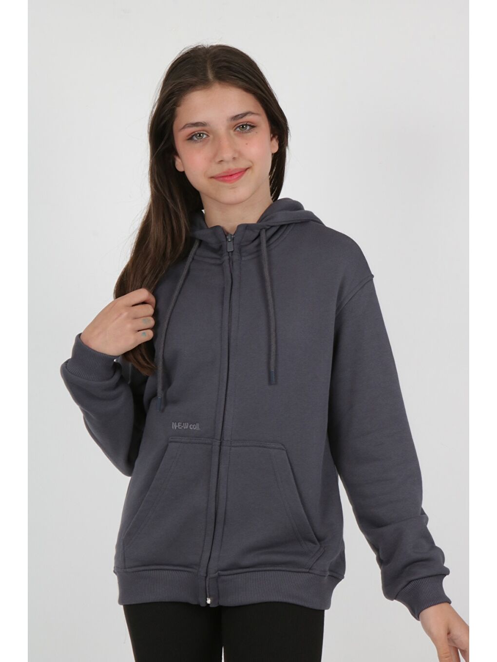 Gri Kız Çocuk Nakışlı Hırka