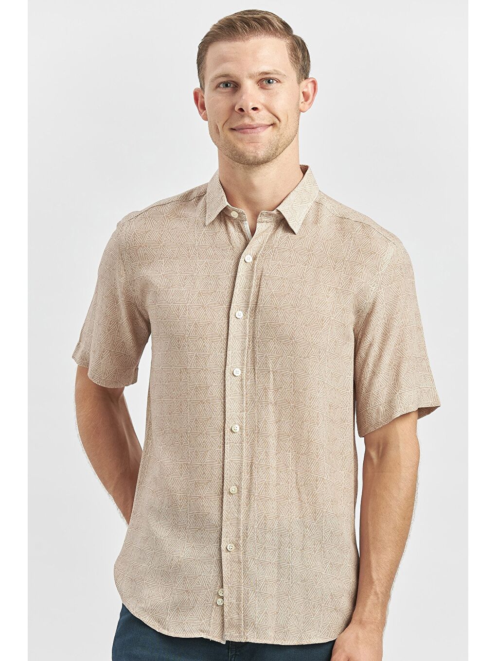 Bej Kısa Kollu Düğmeli Yaka Biyeli Keten Casual Slim Fit Dar Kesim Gömlek 1004240242