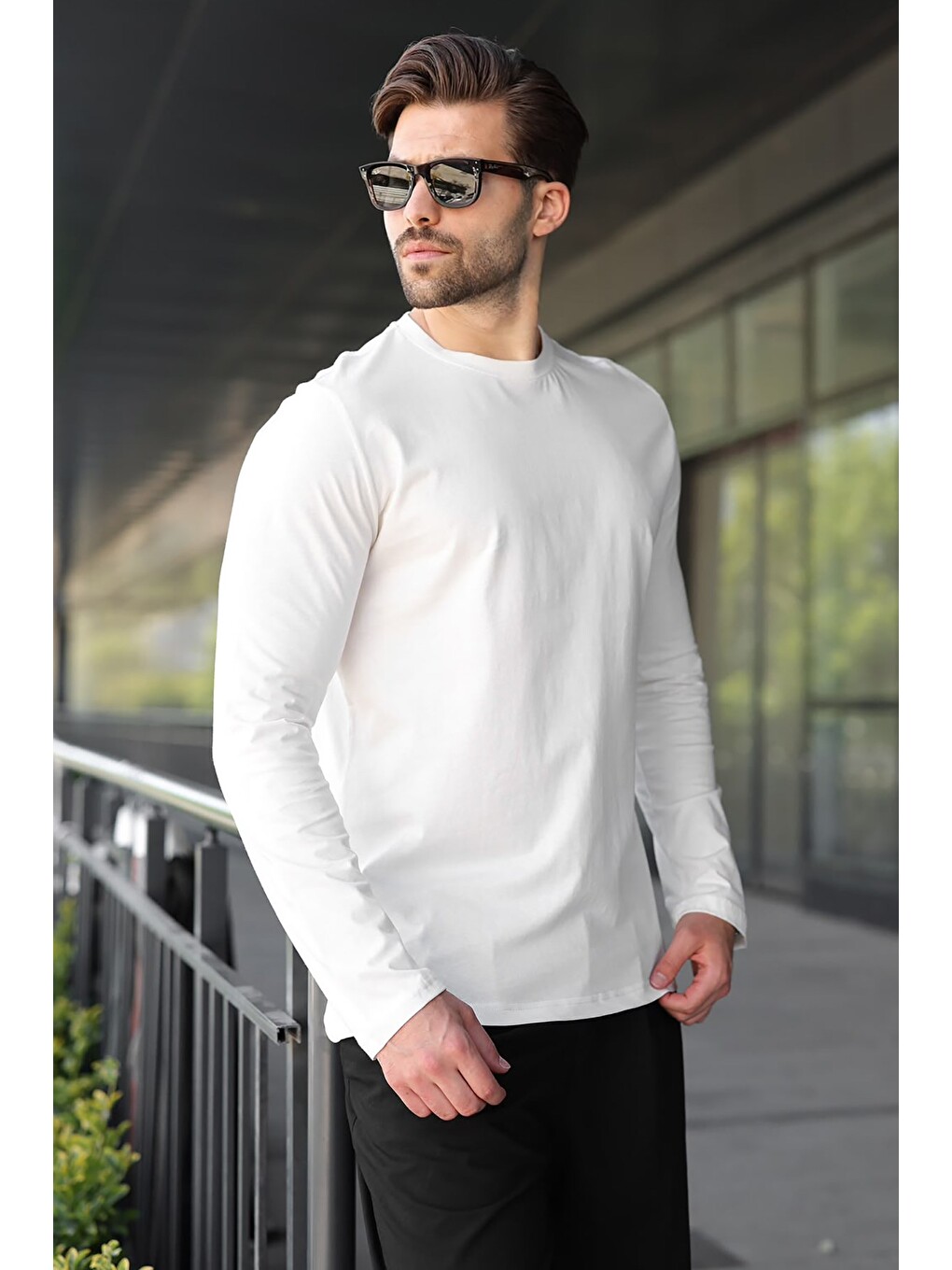 Ekru %100 Pamuklu Slim Fit Erkek Tişört E7187