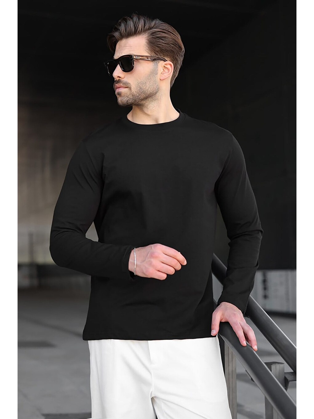 Siyah %100 Pamuklu Slim Fit Erkek Tişört E7187-3