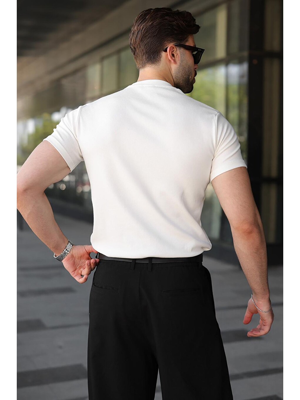 Ekru Bisiklet Yaka Regular Fit Erkek Tişört E7188-1