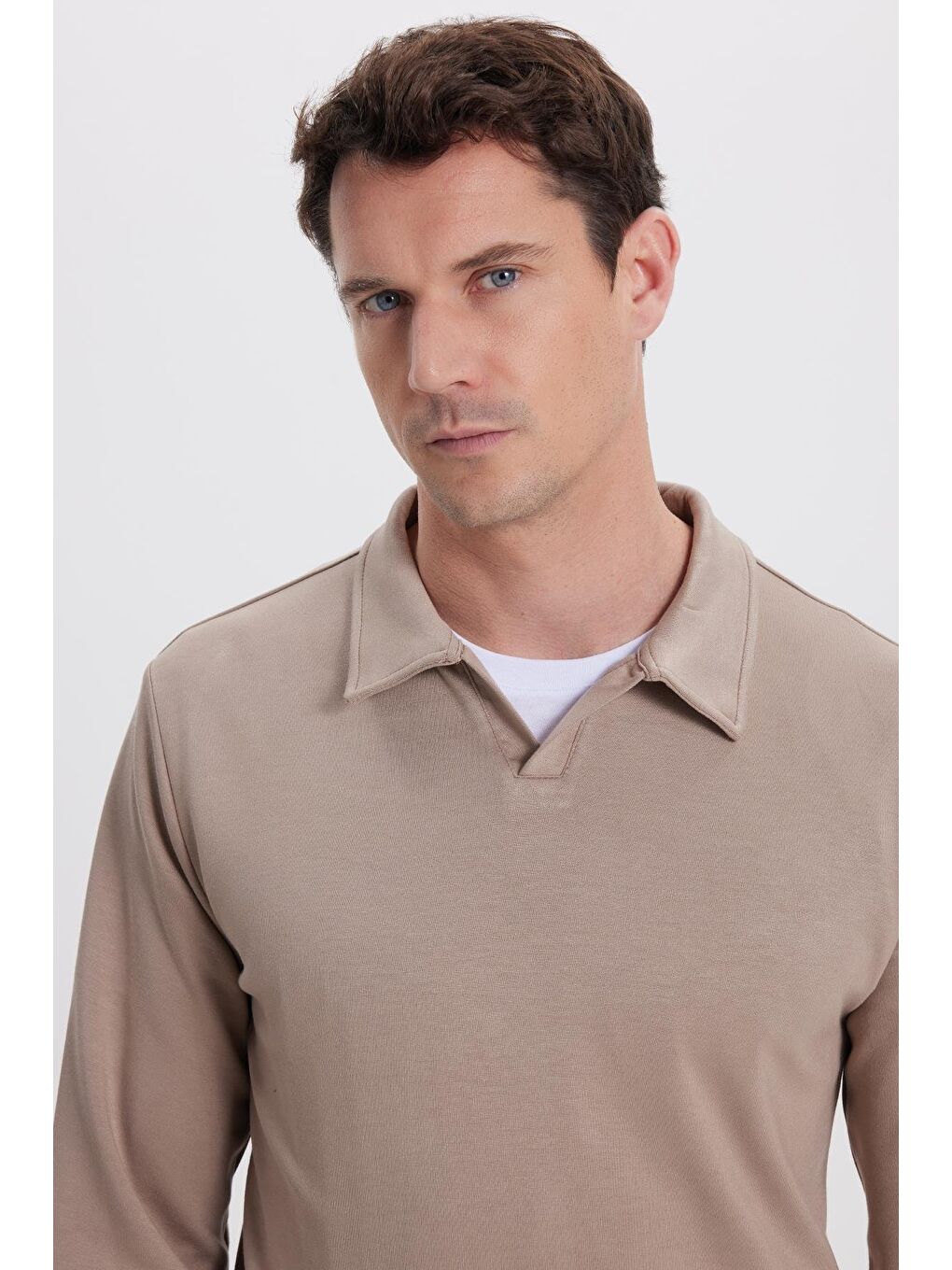 Bej Erkek Relax Fit Rahat Kesim Polo V Yaka Vizon Sweatshirt-1