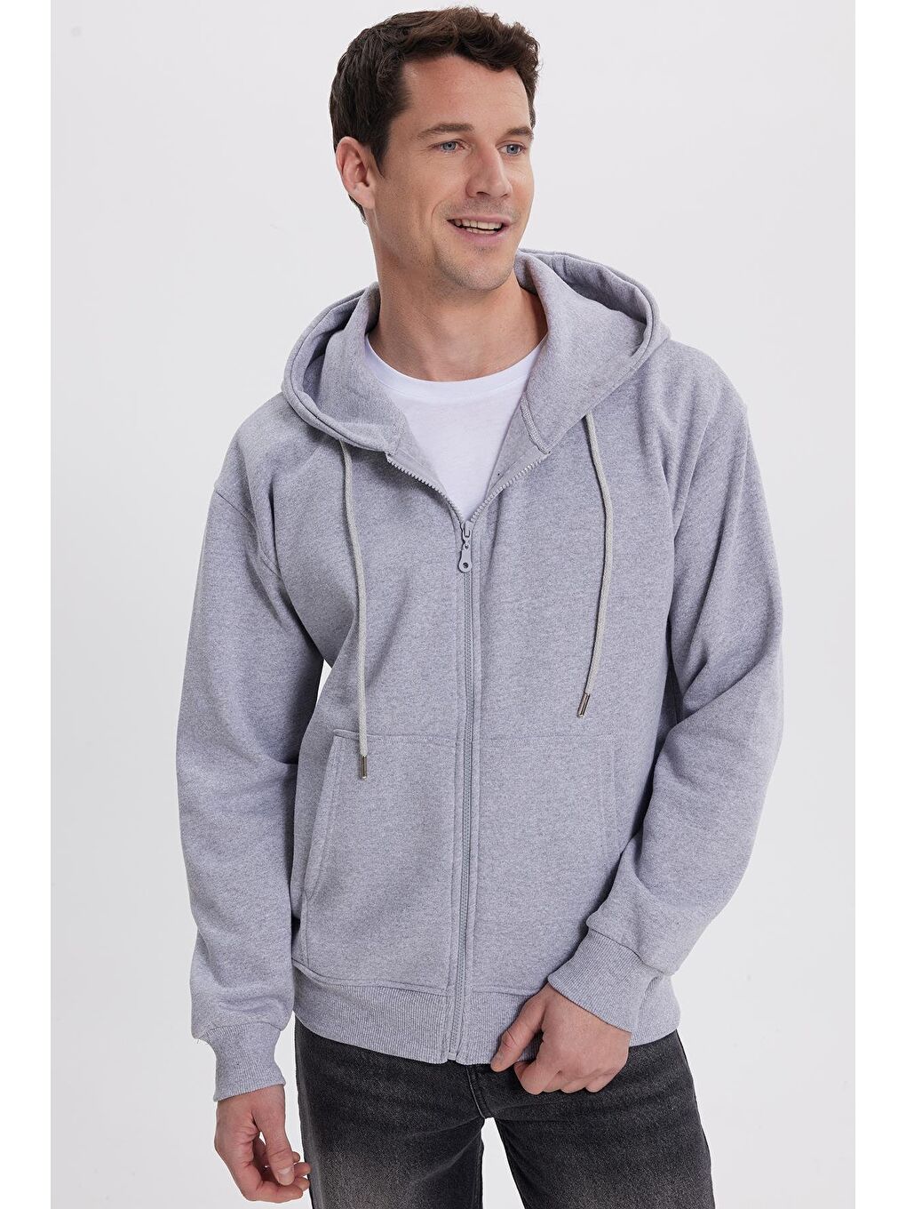 Erkek Relax Fit Rahat Kesim Pamuklu Tam Fermuarlı Kanguru Cepli Sırt Çantalı Gri Sweatshirt-5