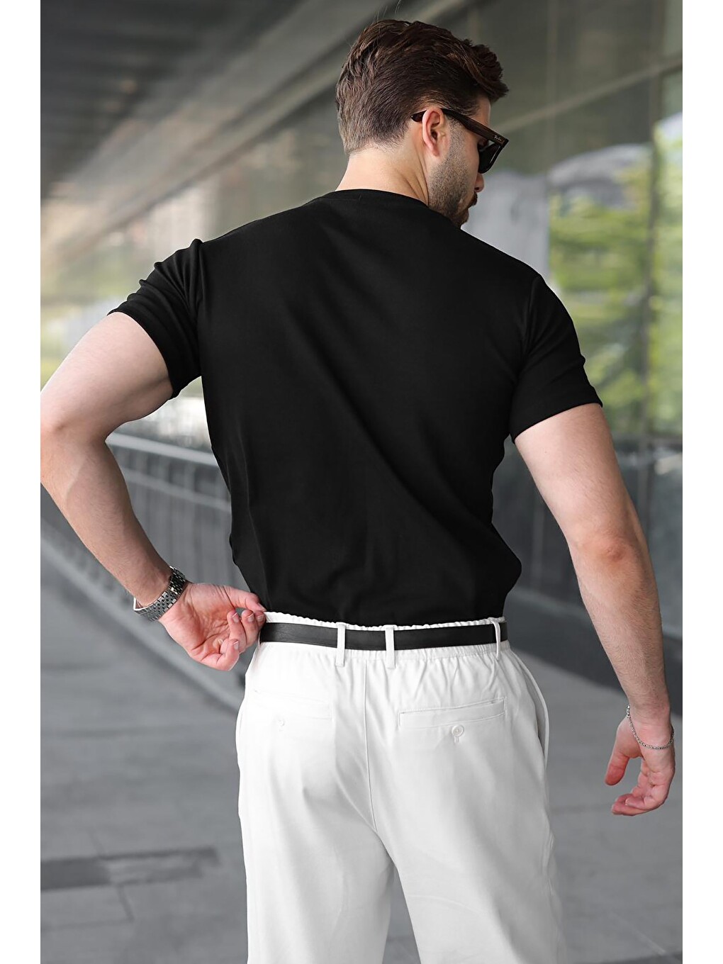Siyah Bisiklet Yaka Regular Fit Erkek Tişört E7188-1