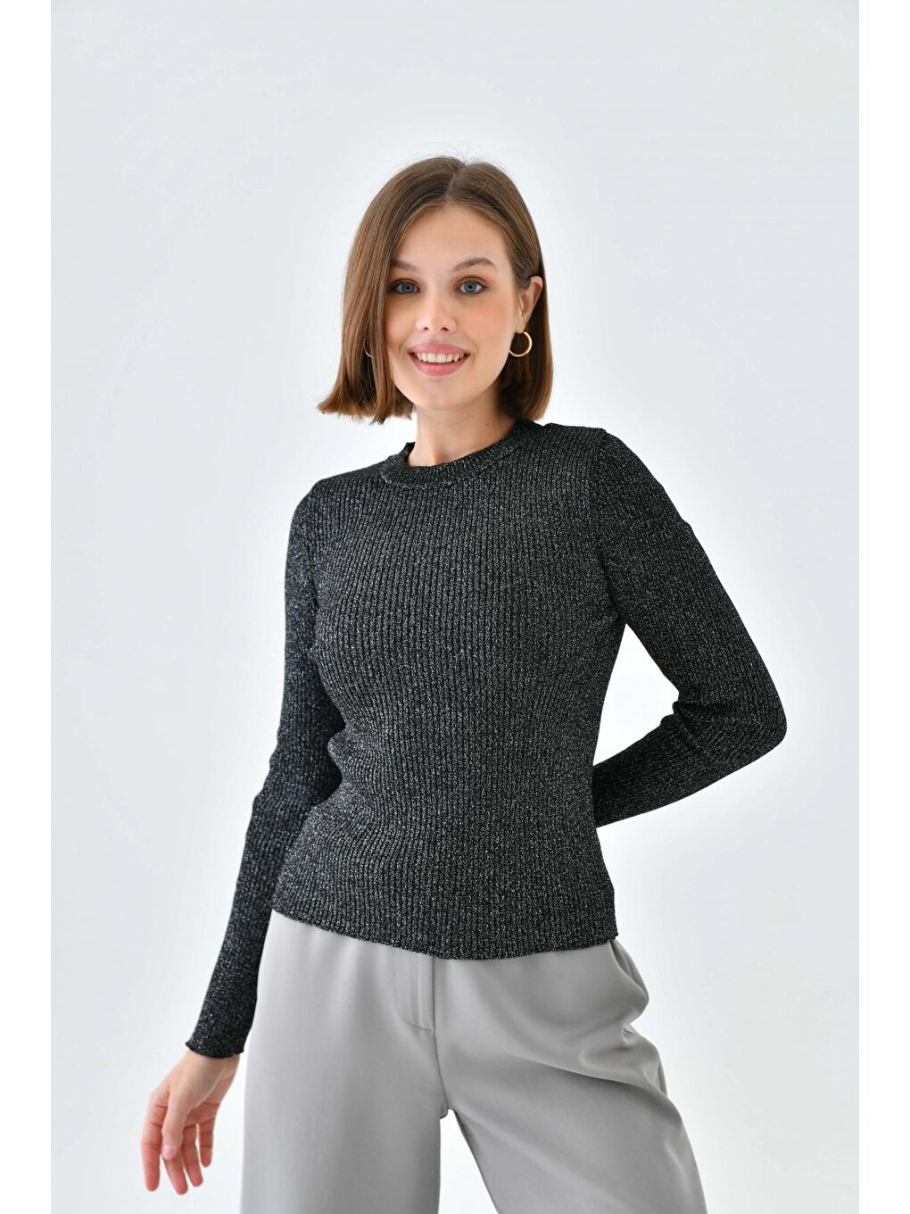 Siyah Bisiklet Yaka Slim Fit Simli Triko Kazak-3