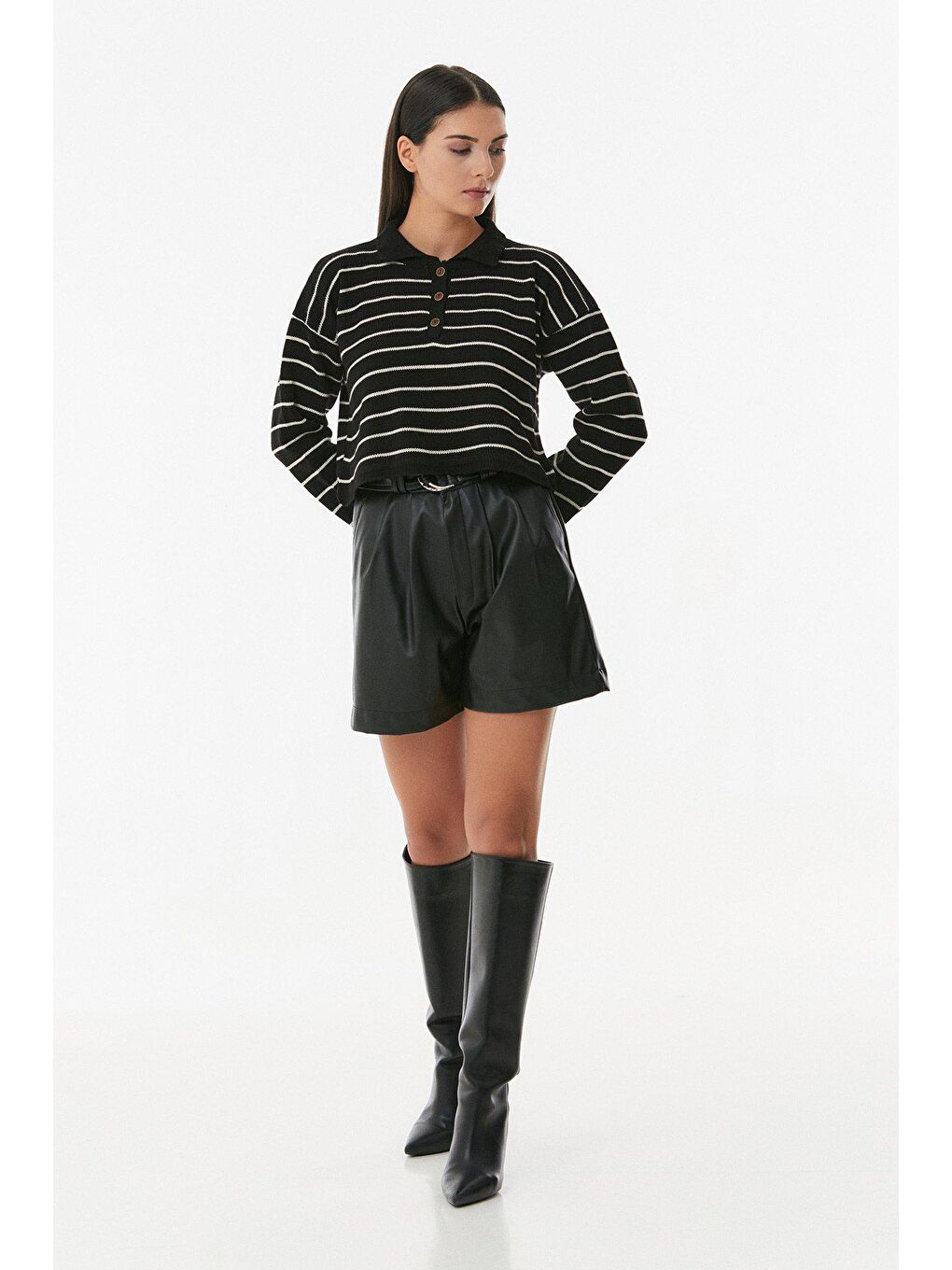 Siyah Çizgili Polo Yaka Oversize Triko Kazak-1