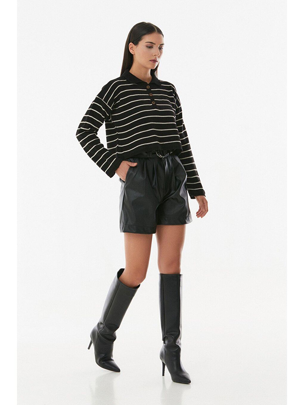 Siyah Çizgili Polo Yaka Oversize Triko Kazak-3