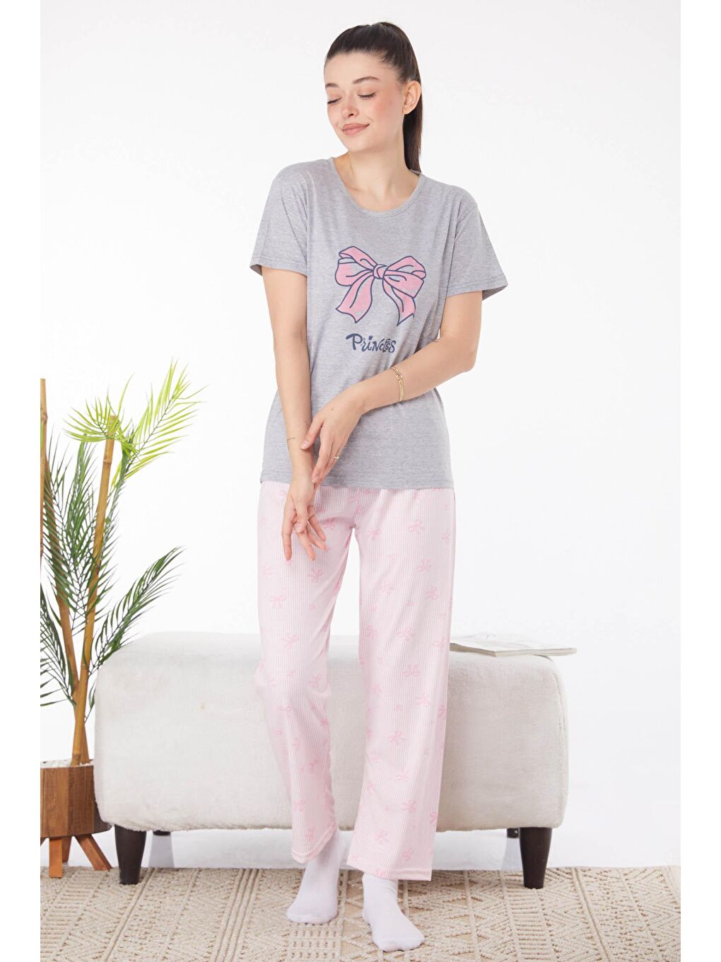 Bisiklet Yaka Kadın Gri Baskılı Pijama Takımı - 25822