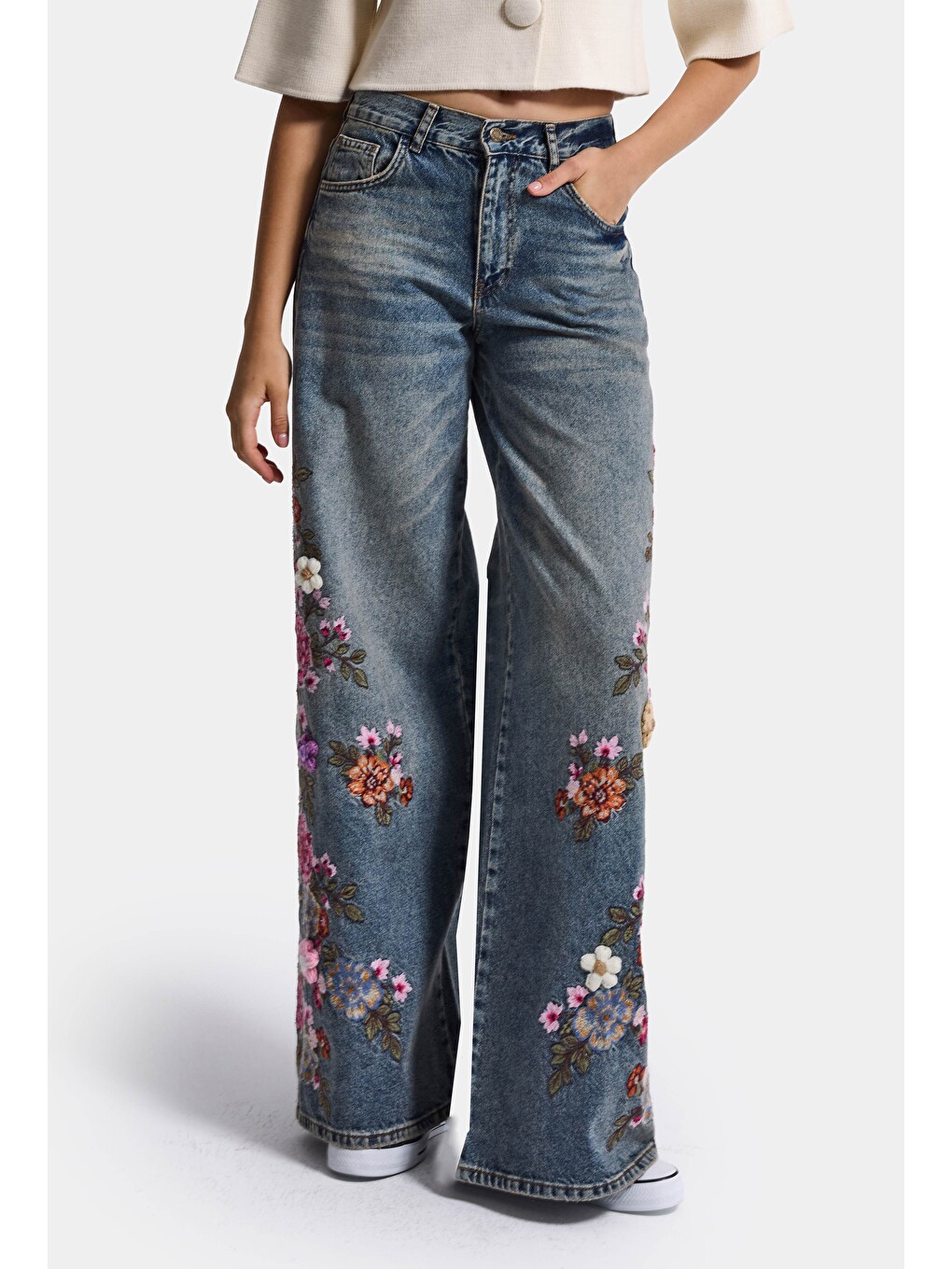 Mavi Kadın Jean Renk 4w6-8 Palazzo Fit Nakış Ve 3d Gül Detaylı Özel Tasarım Denim Jean-4
