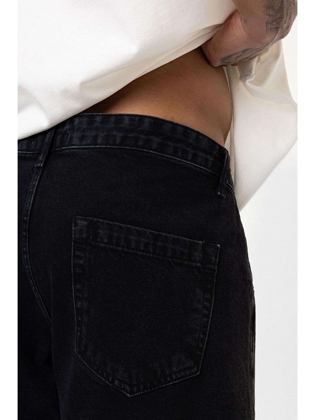 Dikiş Detaylı Relaxed Fit Jean Siyah-7