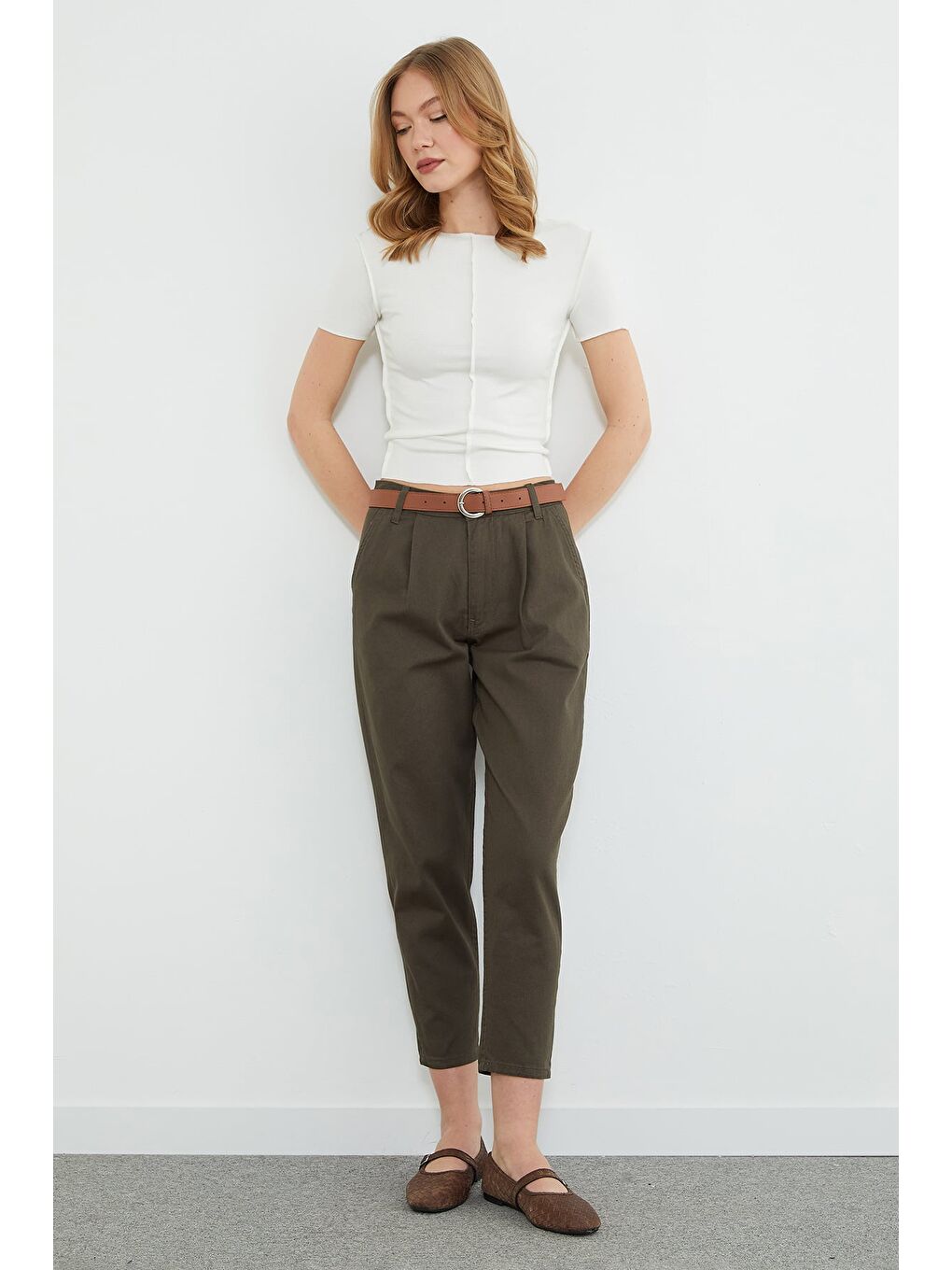 Haki Kemer Detaylı Keten Görünümlü Pantolon-2