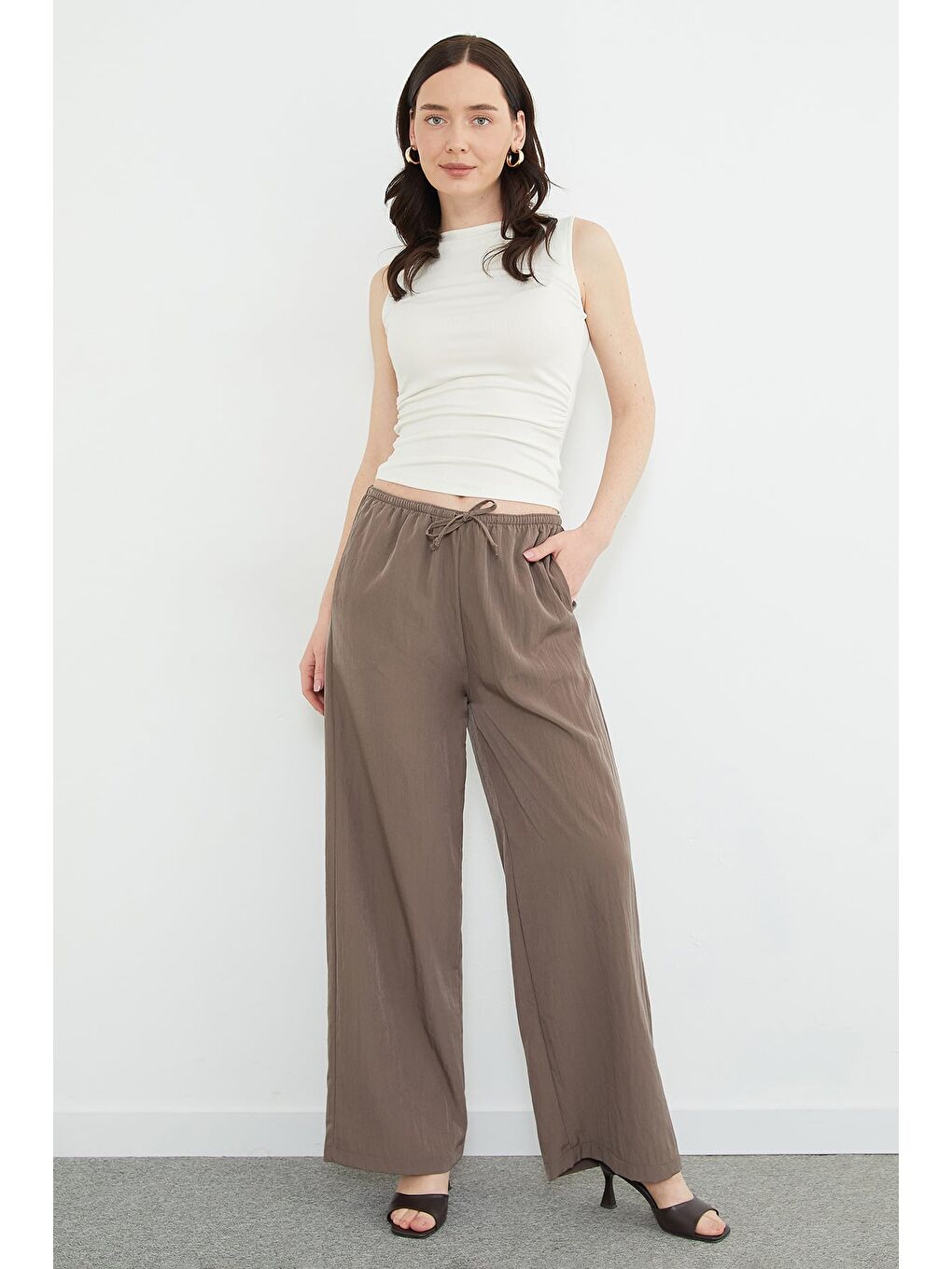 Bej Beli Lastikli Bağcıklı Palazzo Pantolon-1