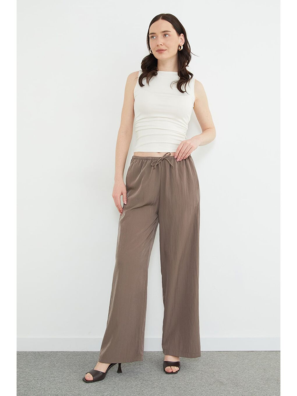 Bej Beli Lastikli Bağcıklı Palazzo Pantolon-2