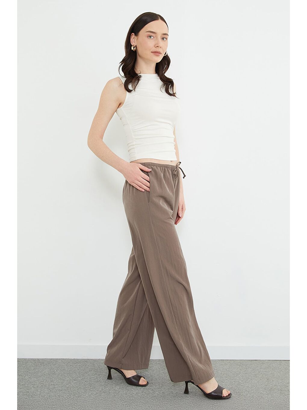 Bej Beli Lastikli Bağcıklı Palazzo Pantolon-3