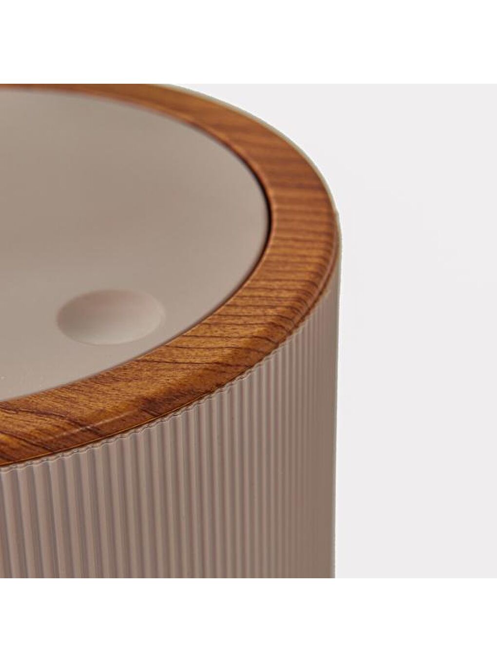 Ahşap Desenli Çizgili Yuvarlak 2'li Banyo Aksesuar Seti - Bej-2