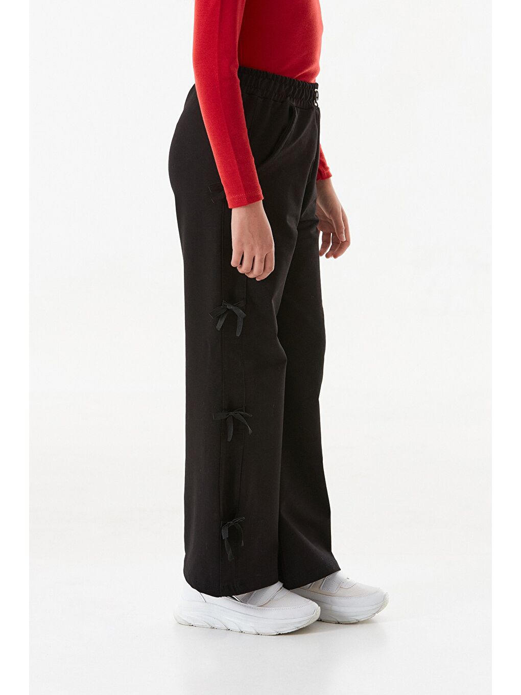 Siyah Kurdele Detaylı Kız Çocuk Pantolon-3