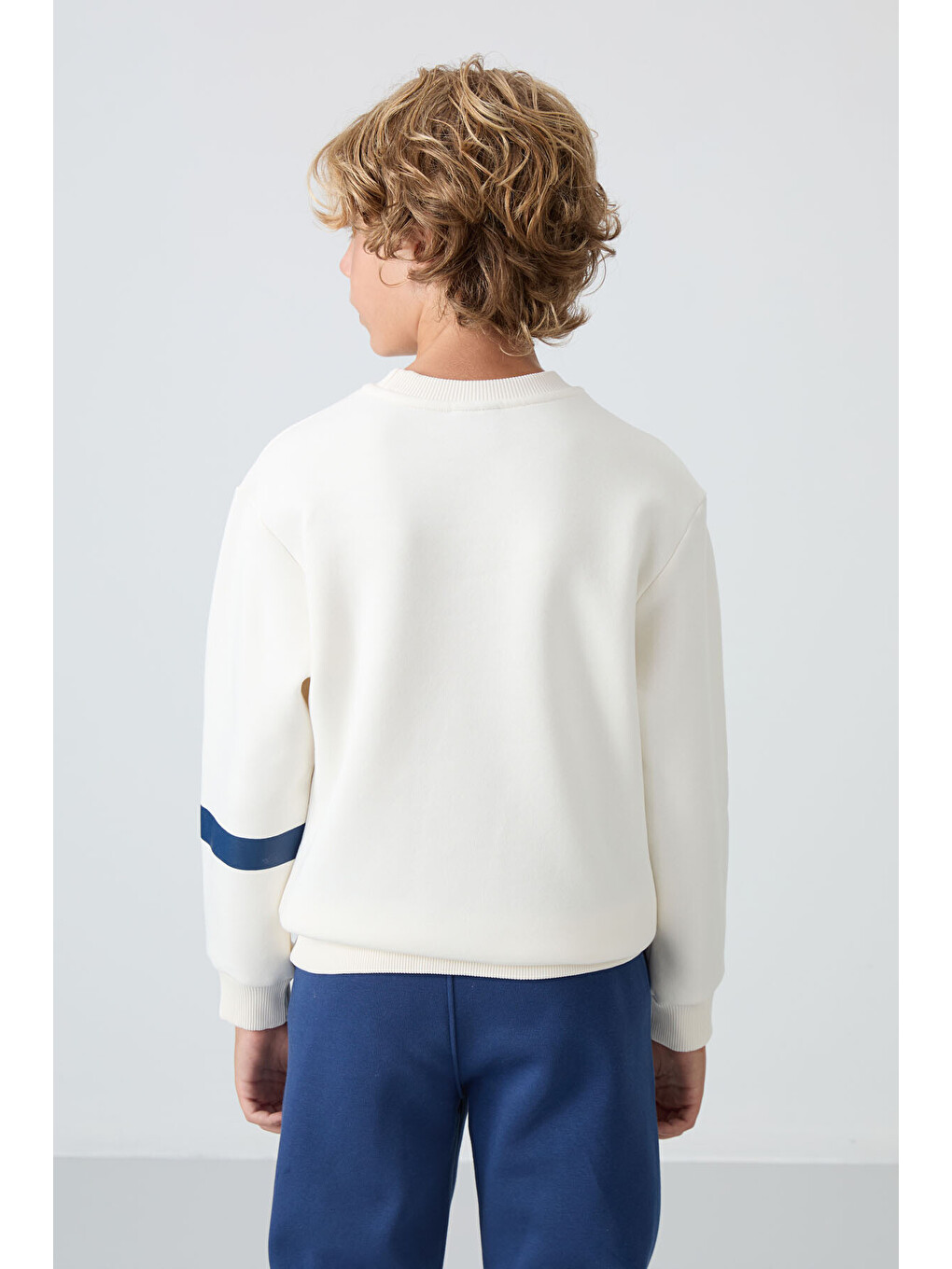 Ekru Pamuklu Kalın İçi Tüylü Yumuşak Dokulu Standart Fit Baskılı Erkek Çocuk sweatshirt - 11238-4