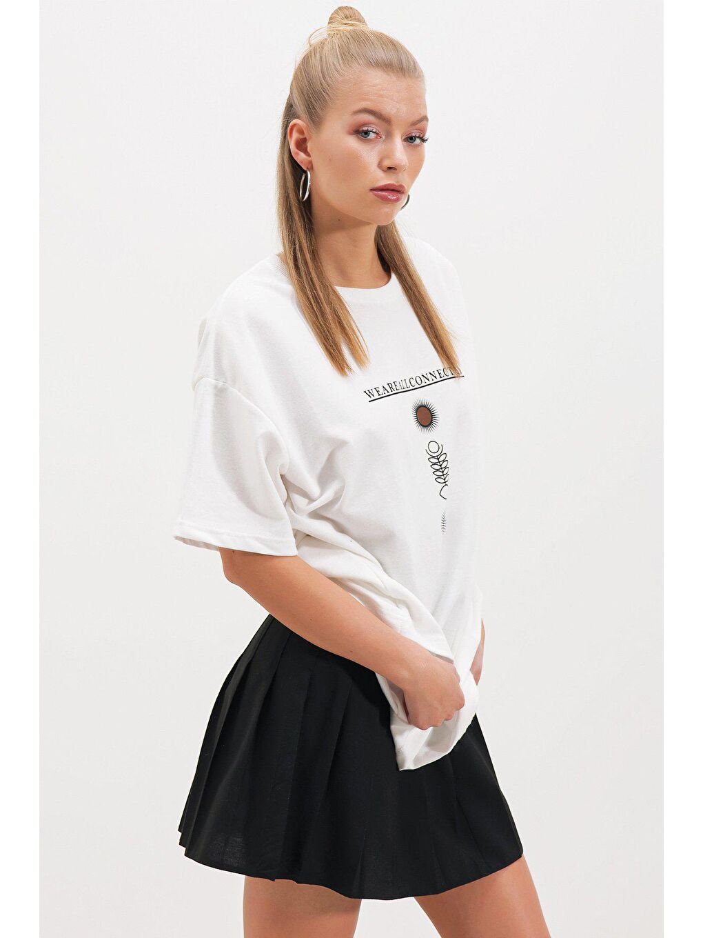 Beyaz İki İplik Pusula Baskı T-Şhirt-1