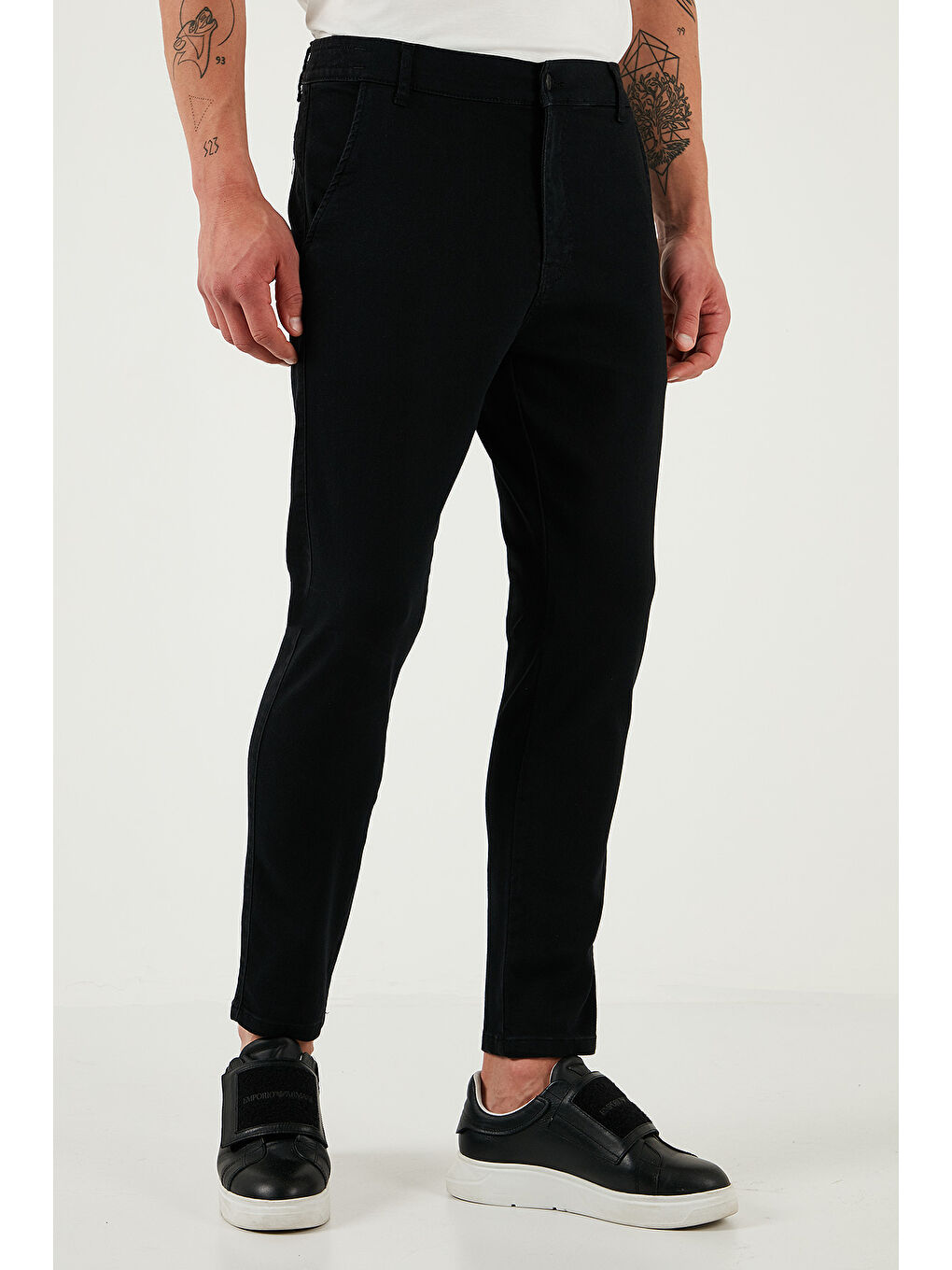 Siyah Pamuklu Slim Fit Normal Bel Boru Paça Jeans 5536S69JMILANO-2