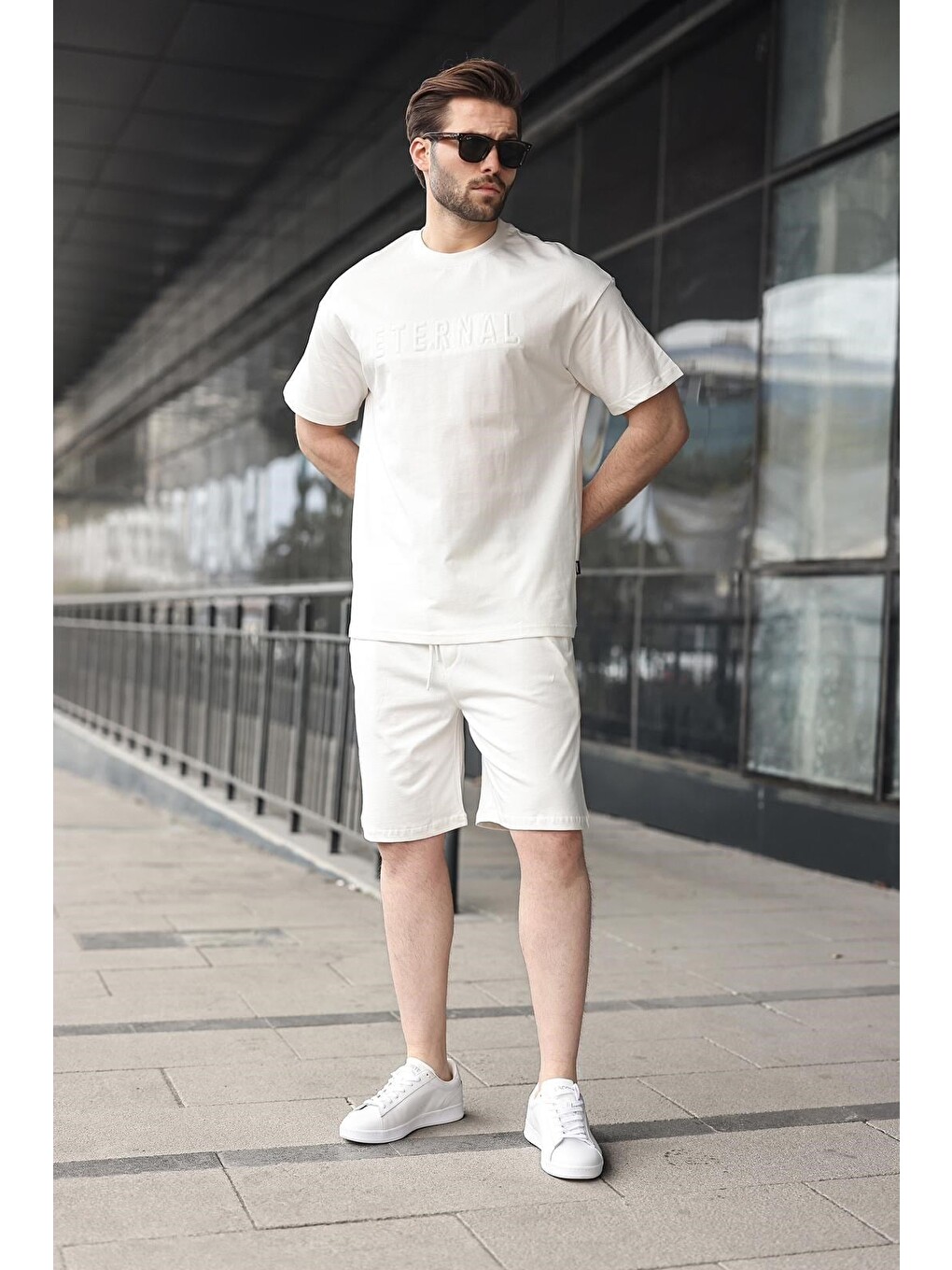 Beyaz Erkek Şort T-shirt Takım E7347-2