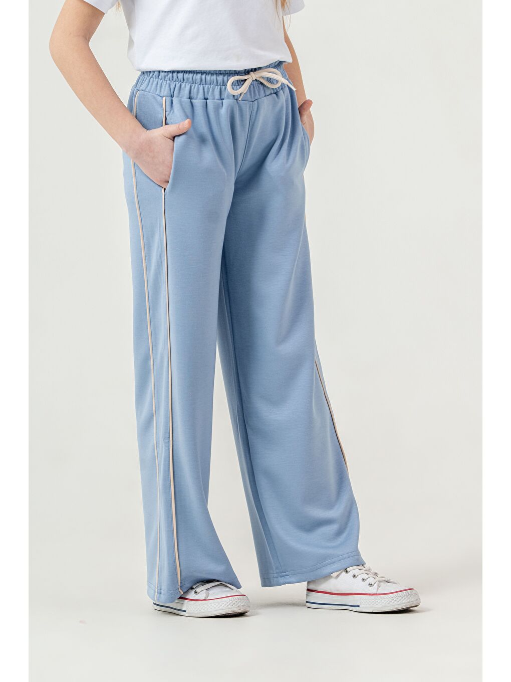 Mavi Sol Garni Parça Trendsetter Baskılı Bol Paçalı Kız Çocuk Eşofman Altı-1