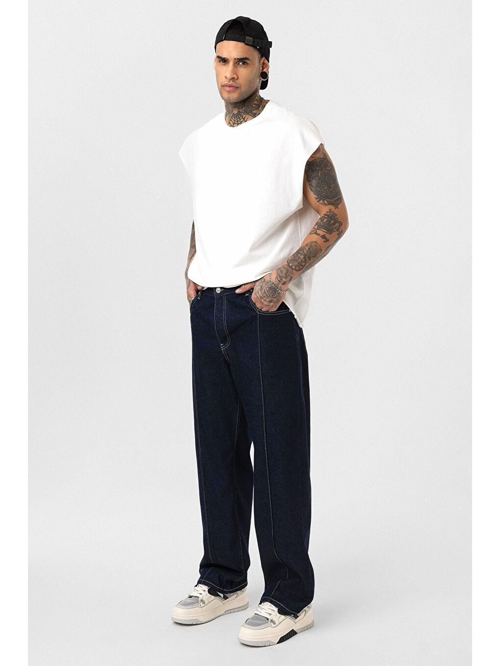 Dikiş Detaylı Relaxed Fit Jean Koyu Mavi